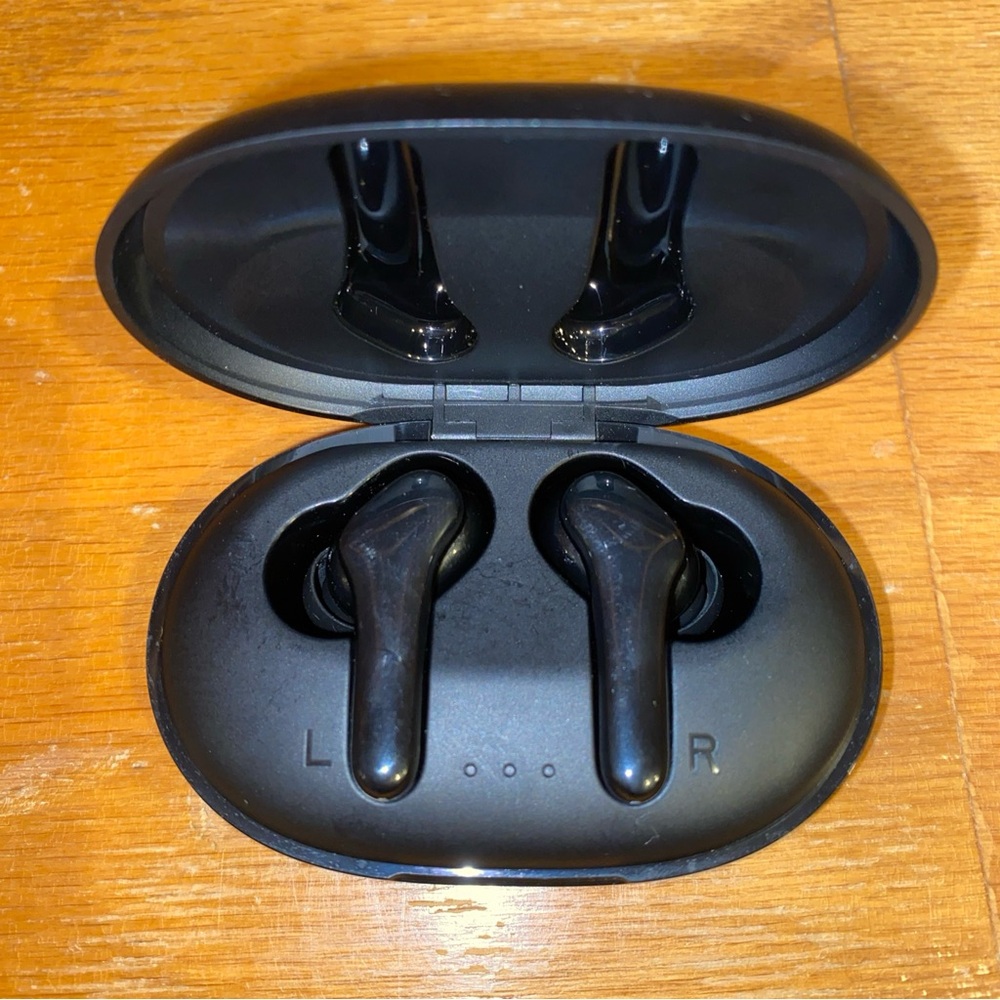 Letsfit T26 Earbuds Black In The Ear Classic With Black Case Not Tested